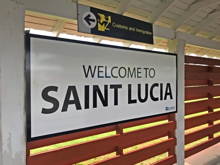 st-lucia-airport-welcome-to-st-lucia-01